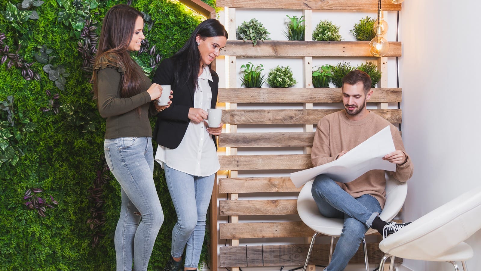 Como o Design Biofílico Pode Melhorar o Bem-Estar dos Colaboradores